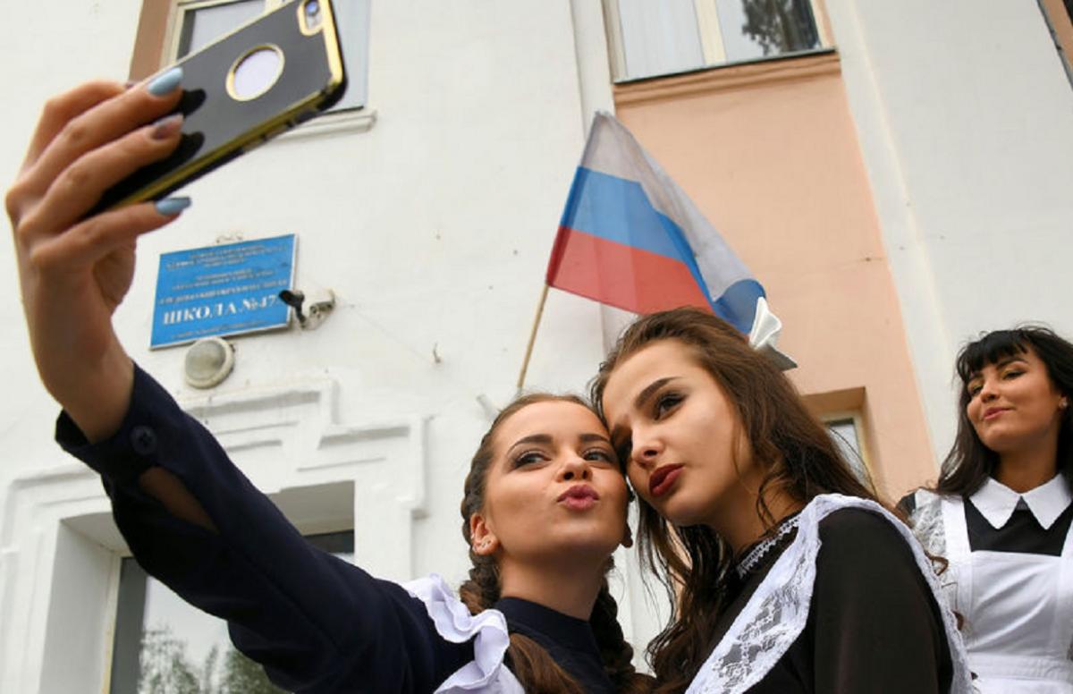 Планшеты вместо мозгов: как технологии превращают учеников в зомби