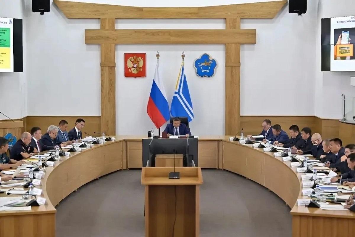 Глава Тувы Владислав Ховалыг: Программа соцконтрактов помогла значительно снизить число граждан с доходами ниже прожиточного минимума