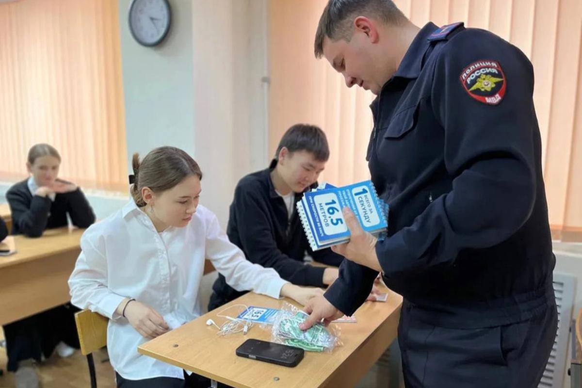 «Студенческий десант» ГИБДД Калмыкии: молодежь за безопасность на дорогах