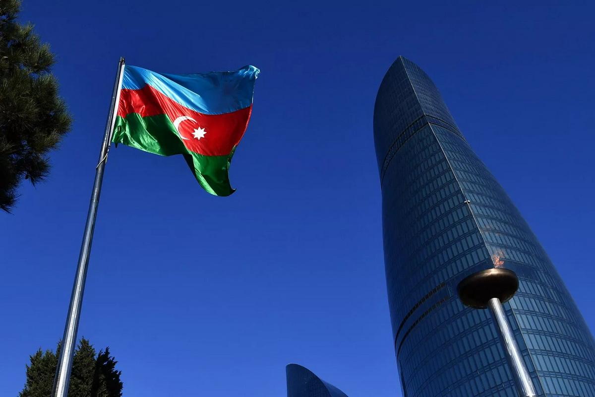 Баку в очередной раз подставляет своих же: как азербайджанская диаспора отреагировала на антироссийскую политику властей республики