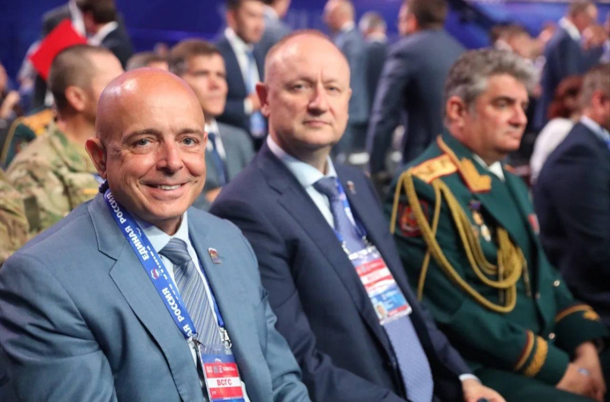 «Партия в Хакасии идет на выборы сильной командой»: Спикер Верховного Совета Сергей Сокол принял участие в XXIII Съезде «Единой России» в Москве