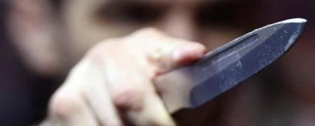 В Вологодской области мужчина напал с ножом на свою мать после совместной попойки