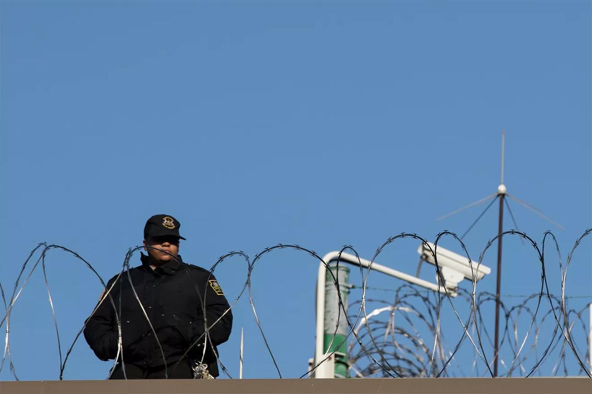 В США тюремщики 12 часов не могли найти осужденного за убийство