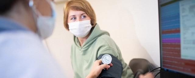 В России второй день подряд фиксируется менее 34 тысяч новых случаев заражения COVID-19