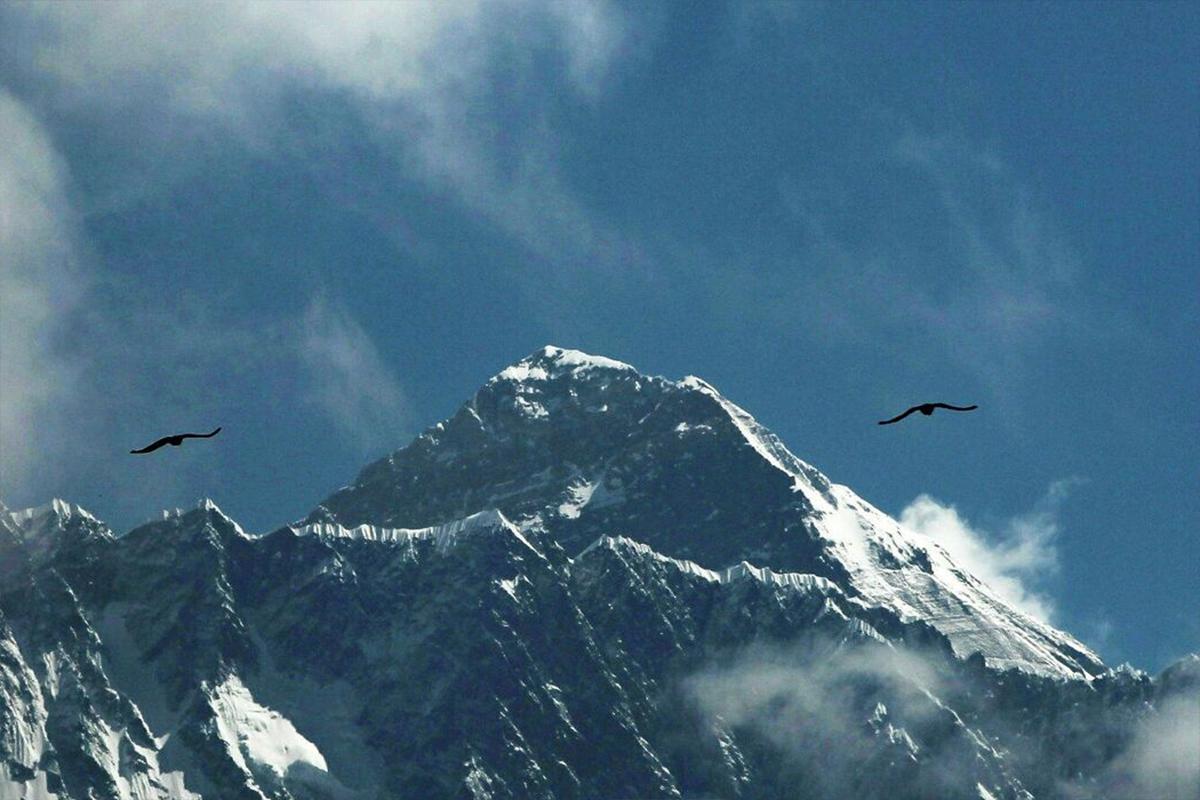 В Непале расследуют скоростной подъем британских военных на Эверест