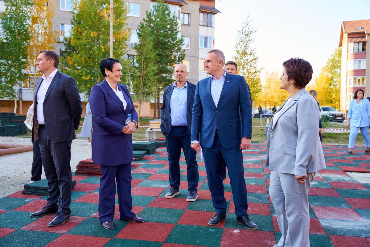 Губернатор ХМАО Руслан Кухарук ознакомился с проектами Нефтеюганского района