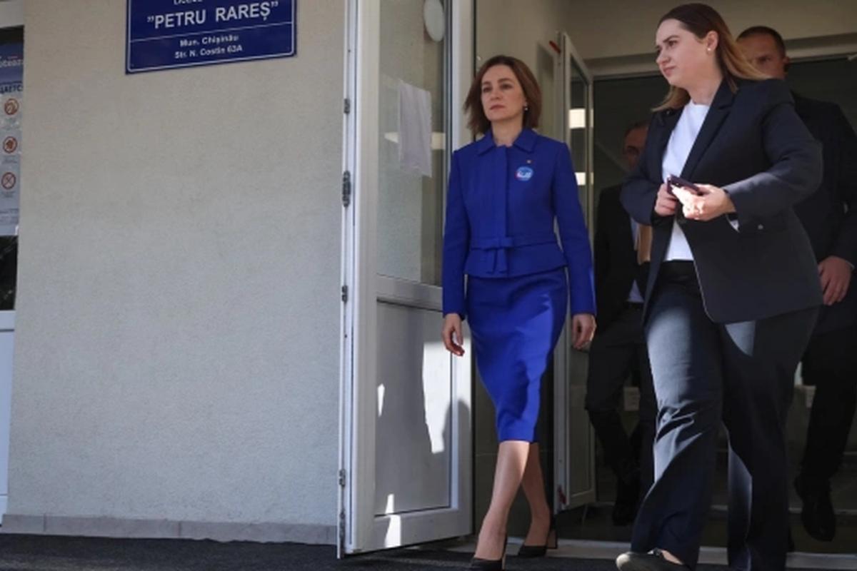 Бывший премьер Молдавии Тарлев допустил досрочные выборы