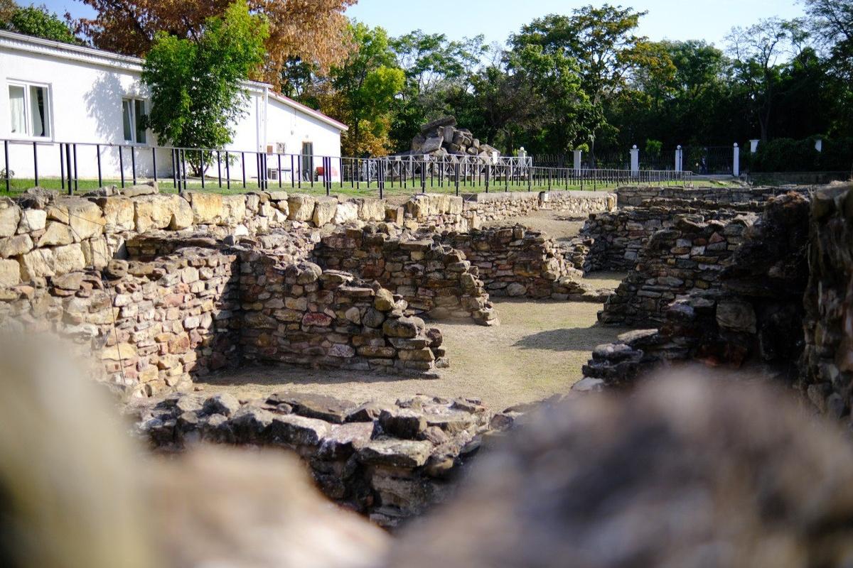 Юрий Бурлачко: Госдума поддержала инициативу кубанских депутатов, касающуюся публикации сведений о памятниках археологии