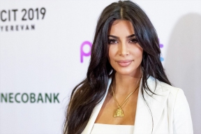 Ким Кардашьян вступилась за дочь после критики ее внешности в сети