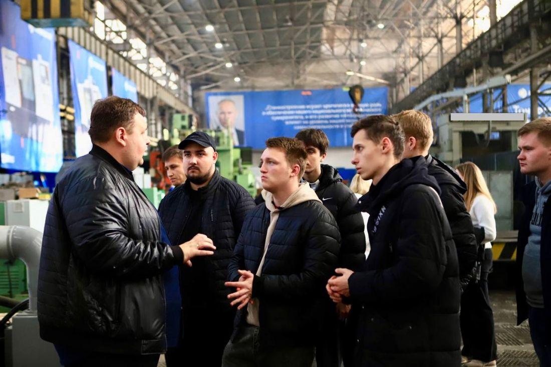 «Хотел бы здесь работать!»: молодежь из Мордовии познает пензенскую промышленность