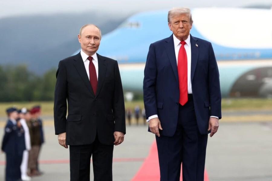 Утечка документов с саммита Путин-Трамп: меню, рассадка и списки делегаций