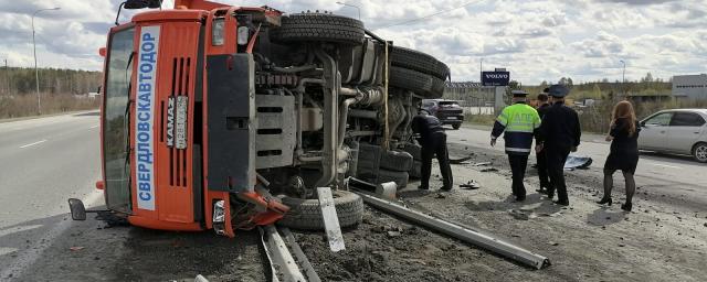 Четыре человека погибли в ДТП автомобиля Scania и КамАЗа в Свердловской области