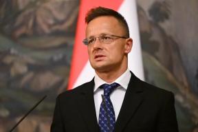 Сийярто нашел «пятую колонну» в тылу и обвинил оппозицию в сговоре с Киевом