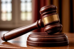 Судья Рейгана разгромил Трампа: «Голос Америки» вернут в эфир, а Лейк признали самозванкой