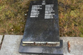 На острове Ягры разрушилась часть памятника ликвидаторам аварии на Чернобыльской АЭС