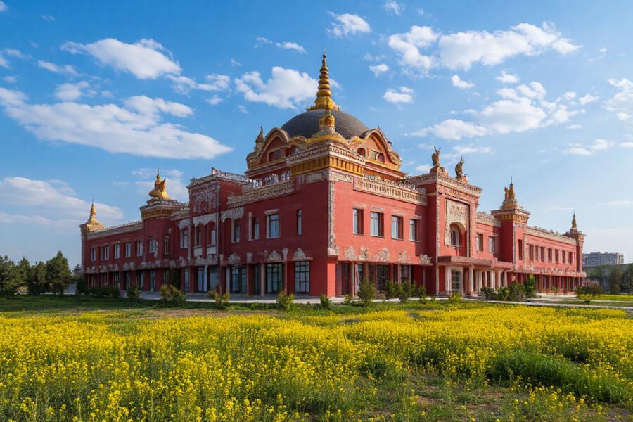 «Окно в новый мир»: как в Калмыкии развивают социальный туризм для старшего поколения