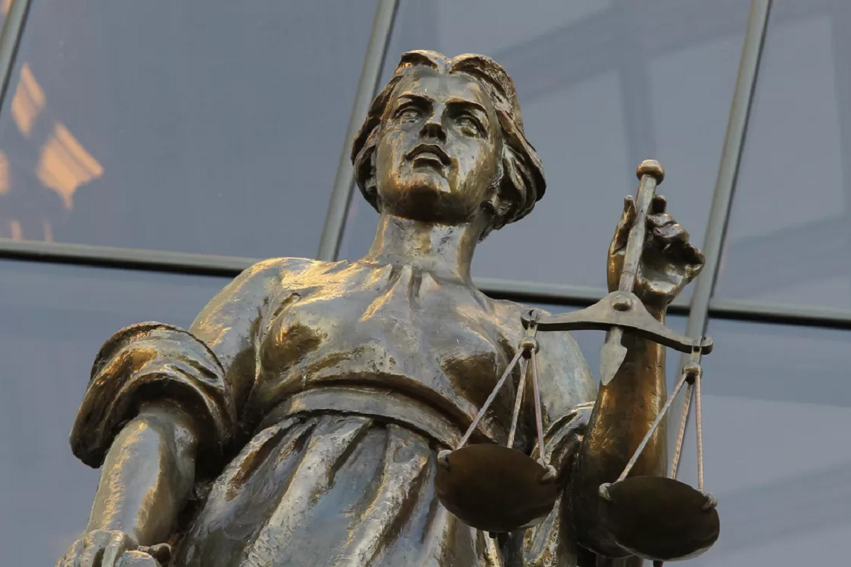 Прокуратура хочет взыскать с Минпромторга НСО более 747 млн рублей