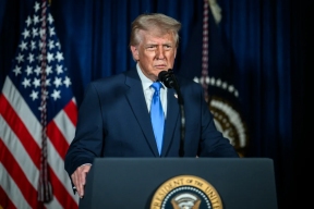 «Трава — это жизнь»: за 45 упоминаний газонов Трамп объяснил свою одержимость стройкой