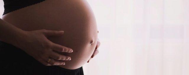 Гинеколог Адамян: Женщине можно беременеть приблизительно через два месяца после ковида