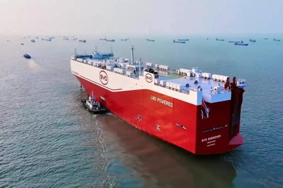 Китай направил в Бразилию судно с дешевыми электромобилями