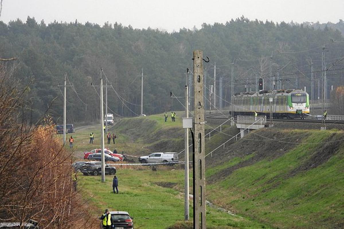 В Польше объявили в розыск четверых украинцев, подозреваемых  в диверсии на железной дороге