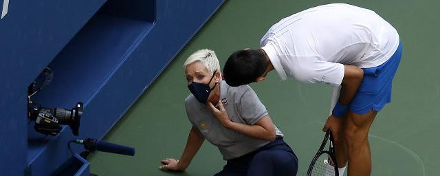 Novak Djokovic disqualified from US Open after hitting line judge with ball