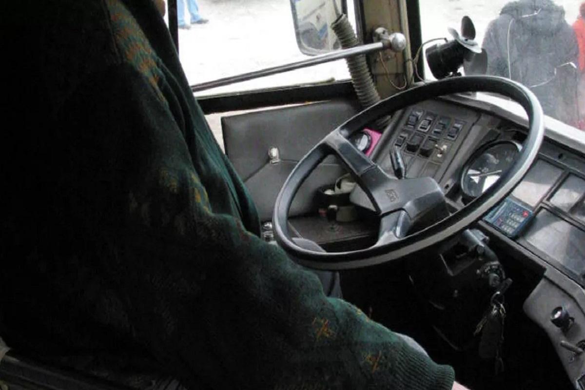 В Пермском крае водитель скончался за рулем автобуса во время движения