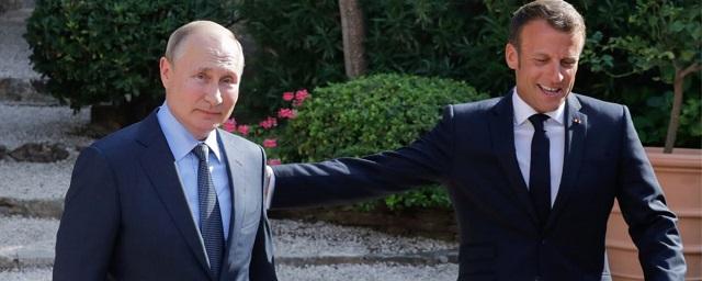Путин обсудил в Макроном сложную ситуацию в Белоруссии