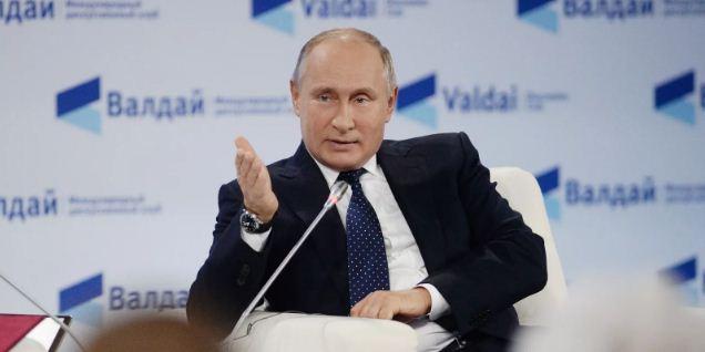 Путин опроверг доводы о намерении правительства сократить расходы на армию