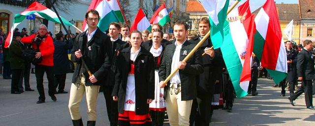 Депутат Закарпатья опубликовала карту области в цветах флага Венгрии