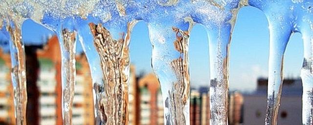 Сосулька с крыши ТЦ «Феникс» разбила лицо жителю Рыбинска