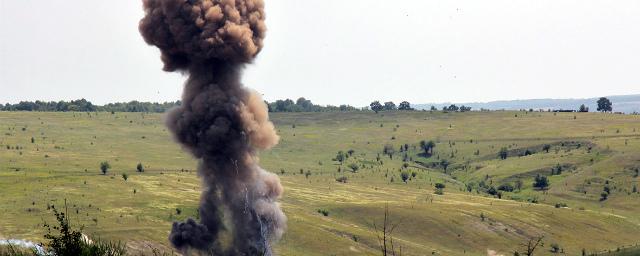 В Туве при взрыве снаряда на военном полигоне пострадал подросток