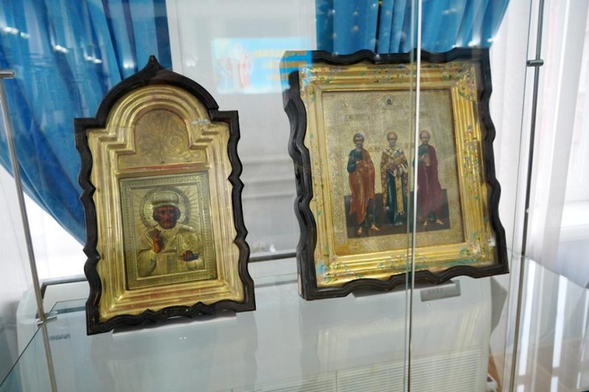 Свыше 30 икон Николая Чудотворца представил на экспозиции краеведческий музей Астрахани