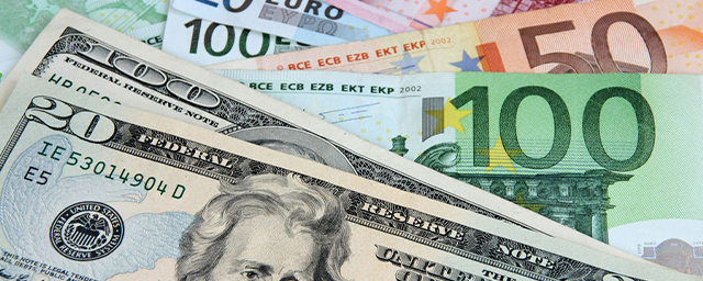 Россияне подали в ЦБ более 1,5 тыс. жалоб из-за комиссий по валюте в банках