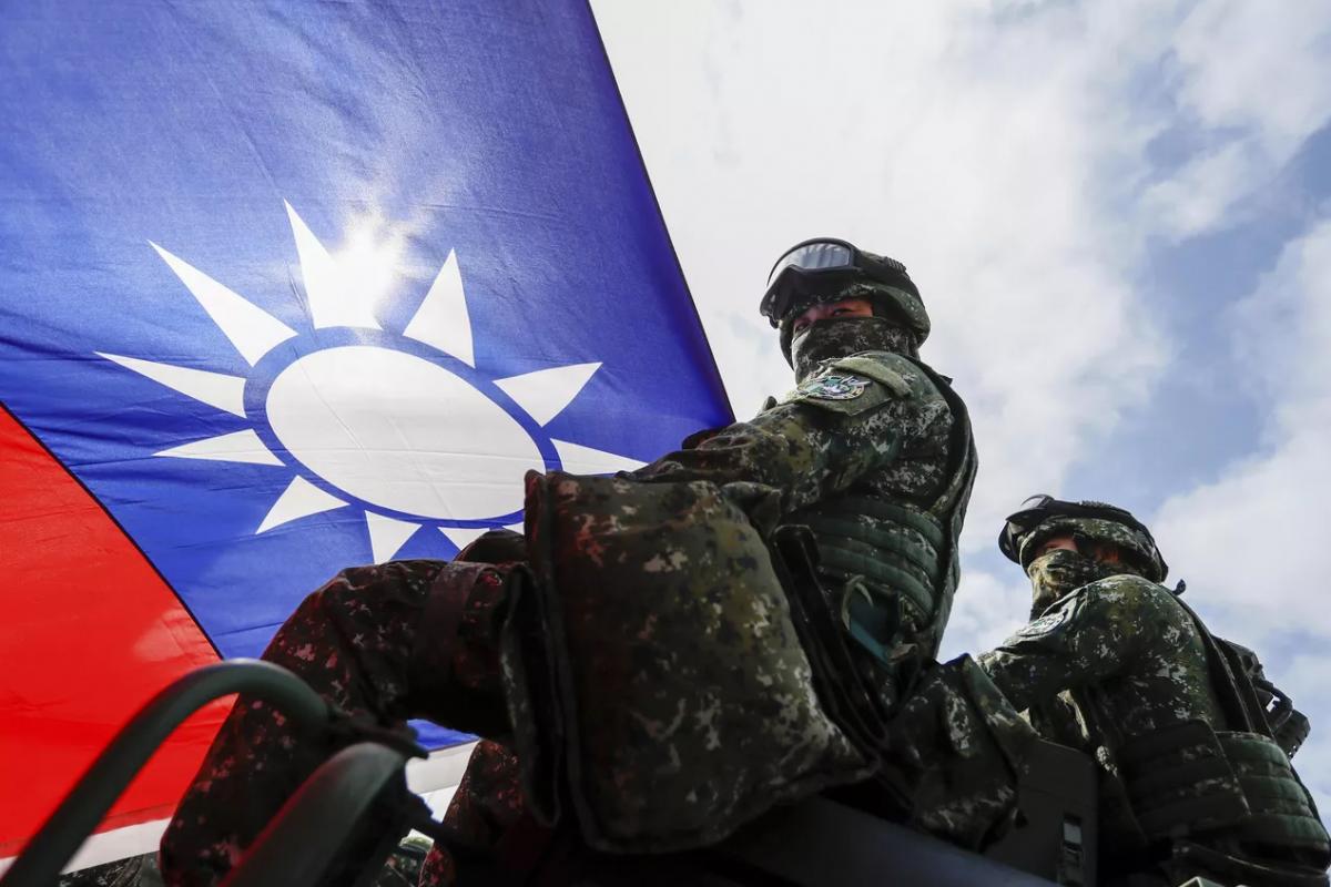 Тайвань отложил военные учения после инцидента с китайским дроном
