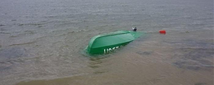 На Волге в Ульяновской области ураган за полчаса перевернул две лодки с людьми