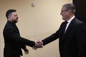 Зеленский перешел к «содержательной дипломатии» после звонка Стармеру