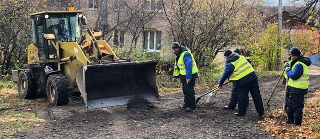 В Нижнем Новгороде ремонтируют участок дороги к школе №173