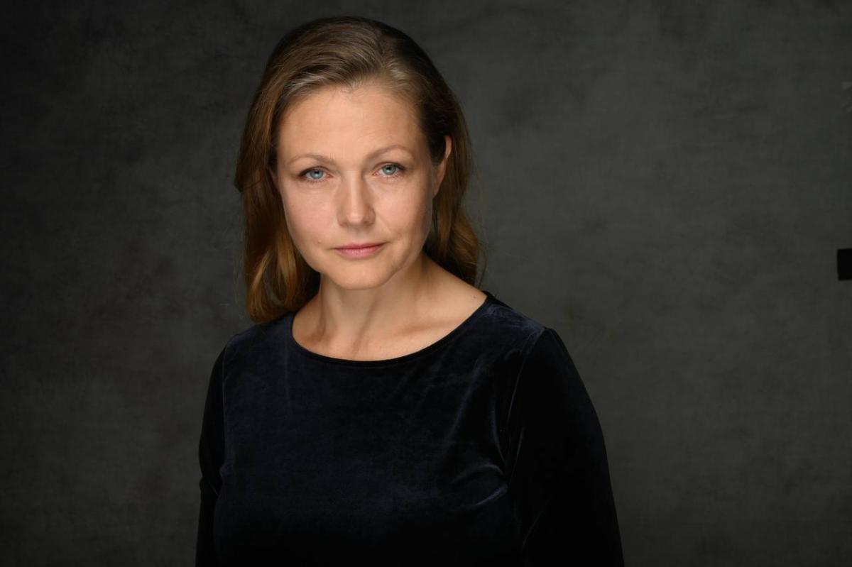 Распались оба брака. Почему не складывается личная жизнь красавицы Эльвиры Болговой? Кого и почему она называет дураками