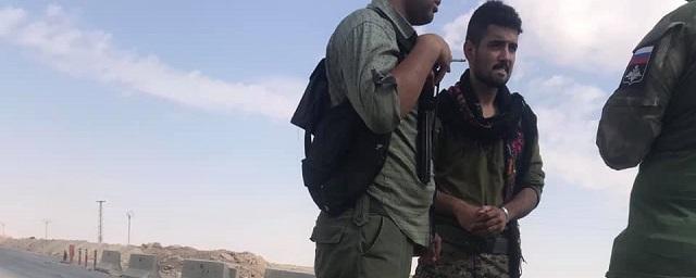 СМИ: Курды заблокировали проезд колонне с российскими военными
