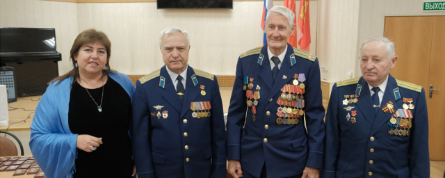 В г.о. Красногорск вручили памятные медали членам Совета ветеранов