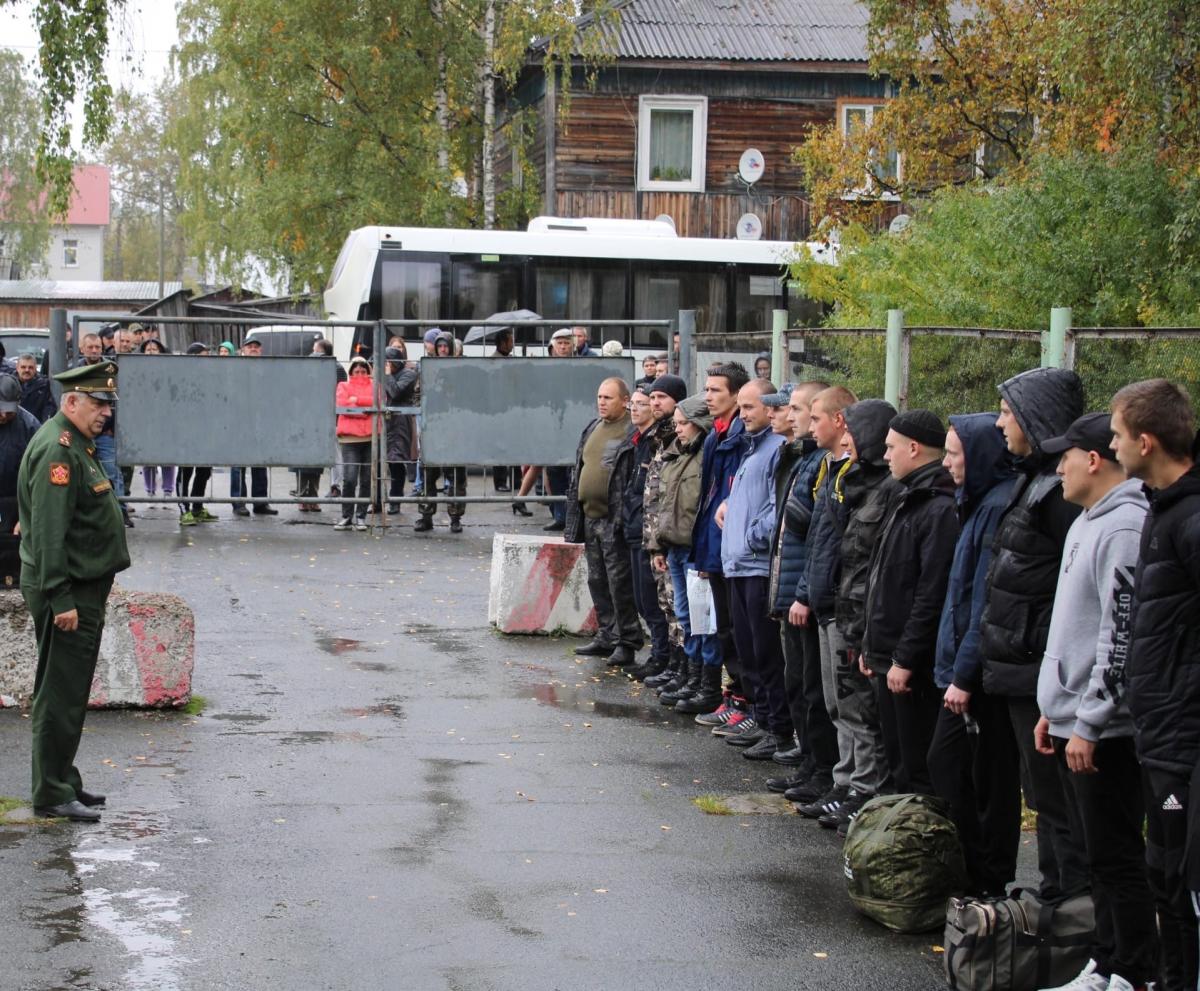 Руслан Болотов: Мобилизованные жители Иркутска получают горячее питание и сухпайки