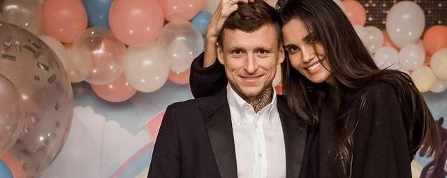 Alana Mamaeva criticized her ex-husband for buying a ring for a new lover