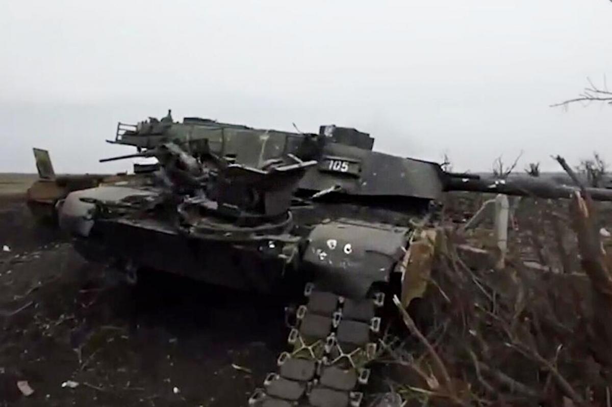 Российские артиллеристы уничтожили еще один танк Abrams