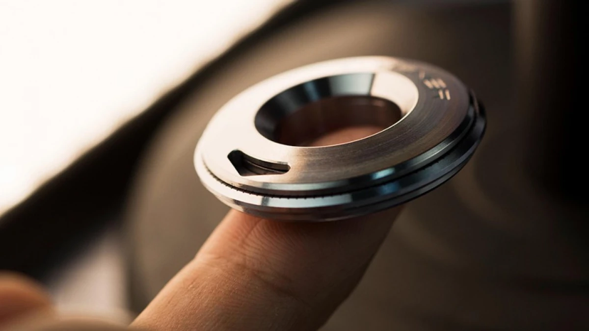 В Японии выпустили титановое кольцо, заменяющее измерительную рулетку