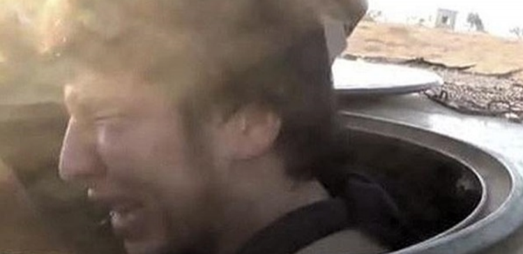 СМИ опубликовали фото плачущего перед взрывом смертника 