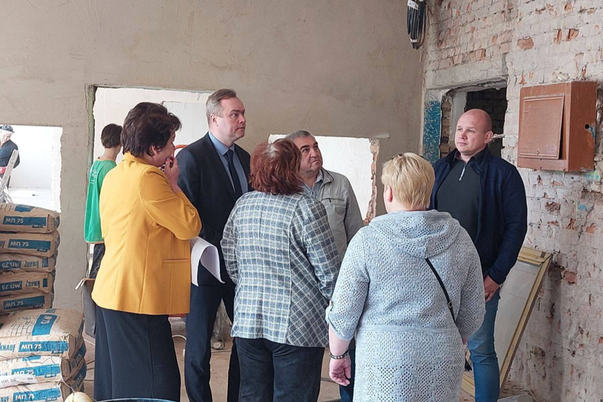 В Острове школу №4 ремонтируют за 50 миллионов рублей