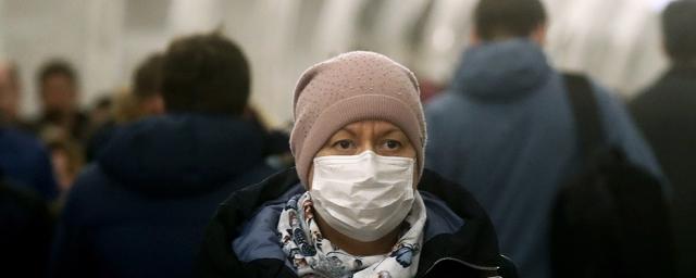 В России за сутки выявили почти тысячу случаев коронавируса
