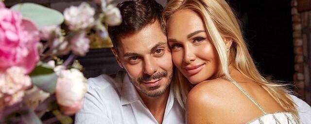 Бизнесмен Игорь Булатов перестал скрывать, что расстался с моделью Викторией Лопырёвой
