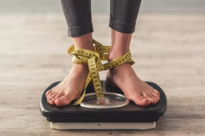 Доктор Люстиг объяснил, почему вес не уходит даже при дефиците калорий